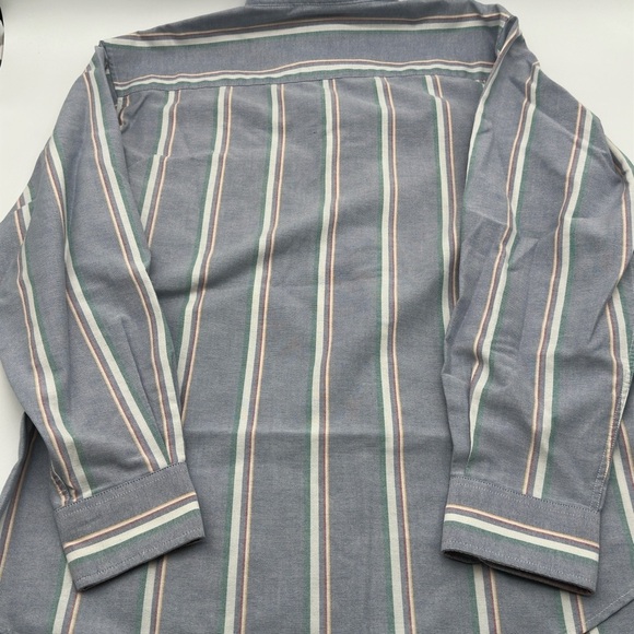 Manhattan 1857 button up shirt Men’s Large wrinkle free - Picture 7 of 10